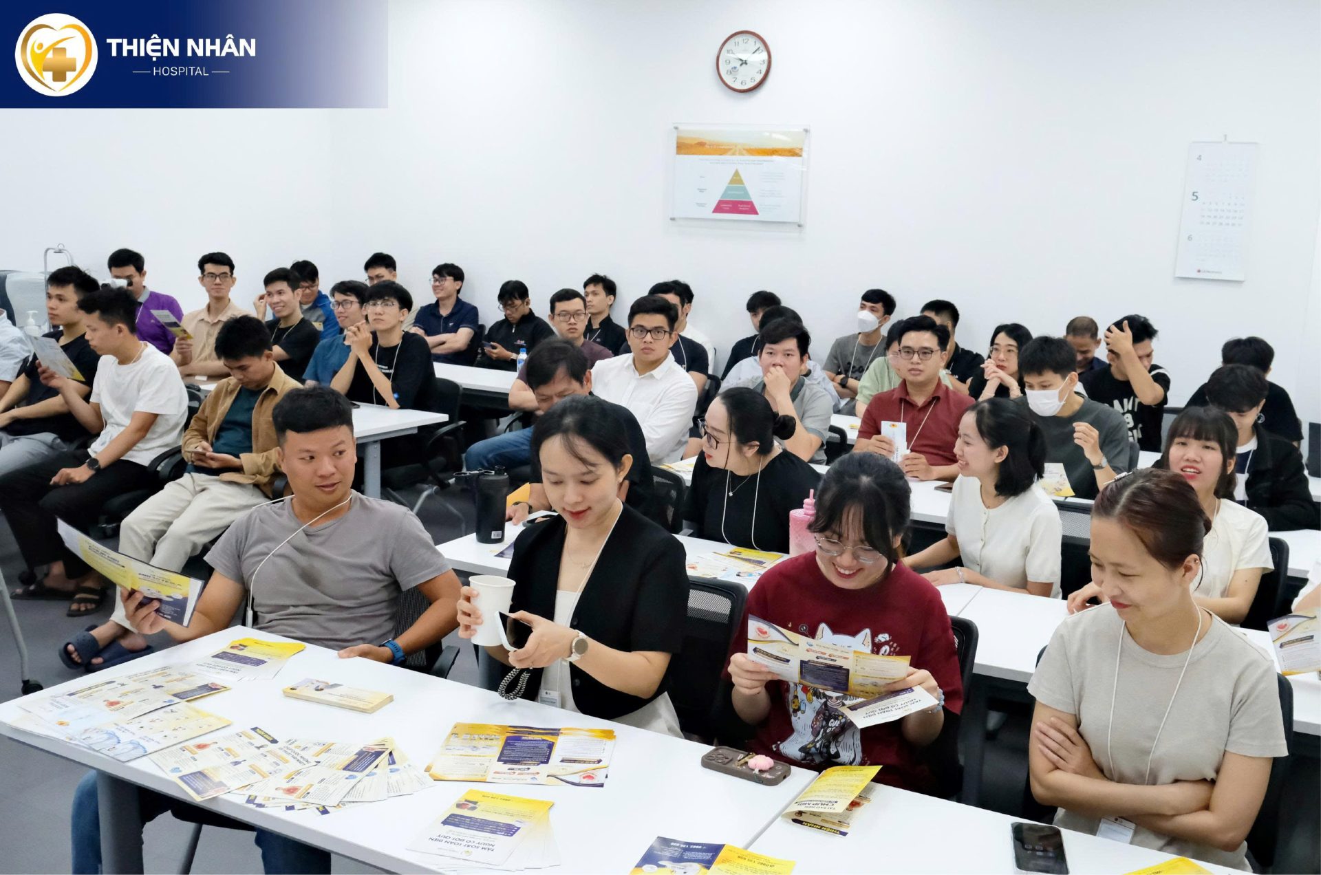 khám sức khoẻ và tư vấn doanh nghiệp